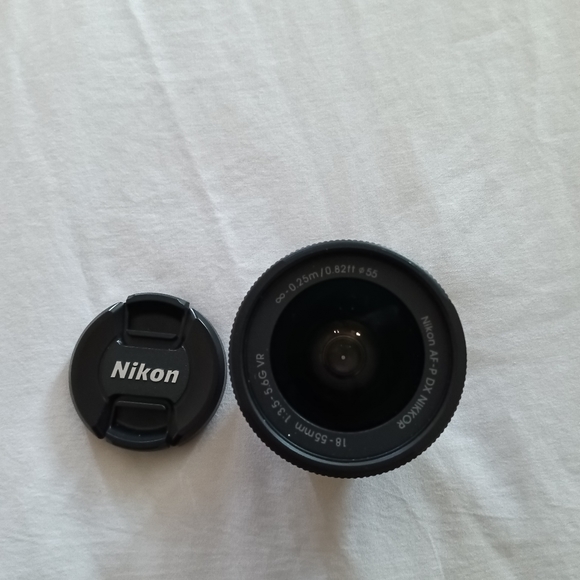 Nikon AF-P DX NIKKOR 18-55mm f/3.5-5.6G VR lens for DSLR camera - Picture 3 of 4